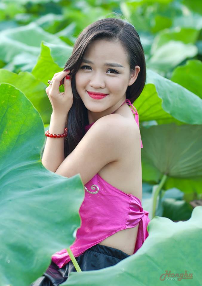 強(qiáng)行挺進(jìn)白絲女警官翹臀