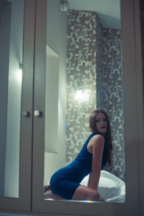 成人午夜視頻免費(fèi)